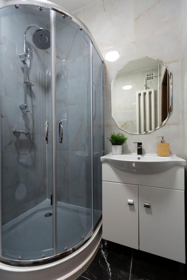 Stylish Quentin Apartment In The King Street Βουδαπέστη Εξωτερικό φωτογραφία